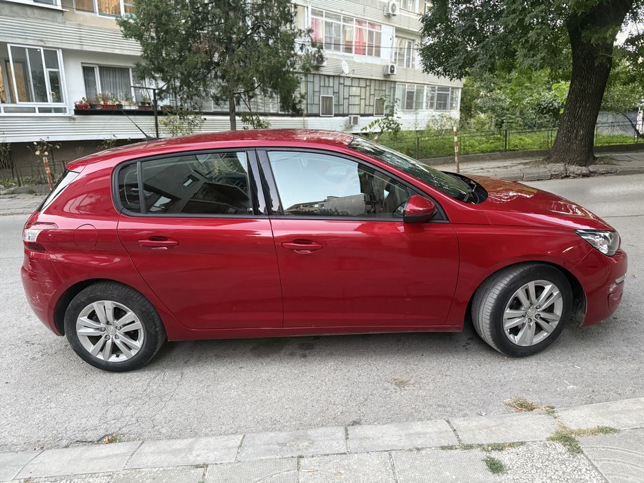 Продава  Пежо 308