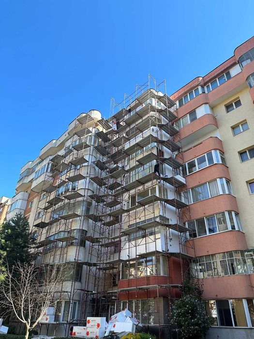 Construcții, amenajări/exterioare interioare