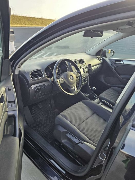 Vând autoturism Volkswagen Golf 6 An fabricație 2011
