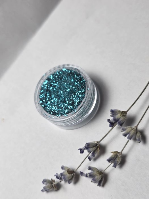 Vand 2 geluri nails up