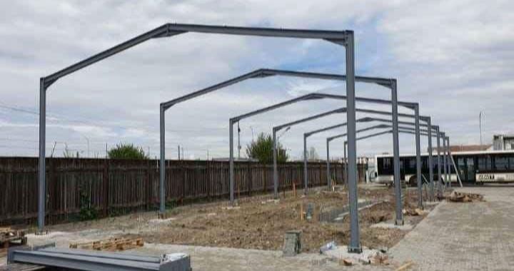 Vand și construiesc o gama larga de hale sau structuri metalice noi ne