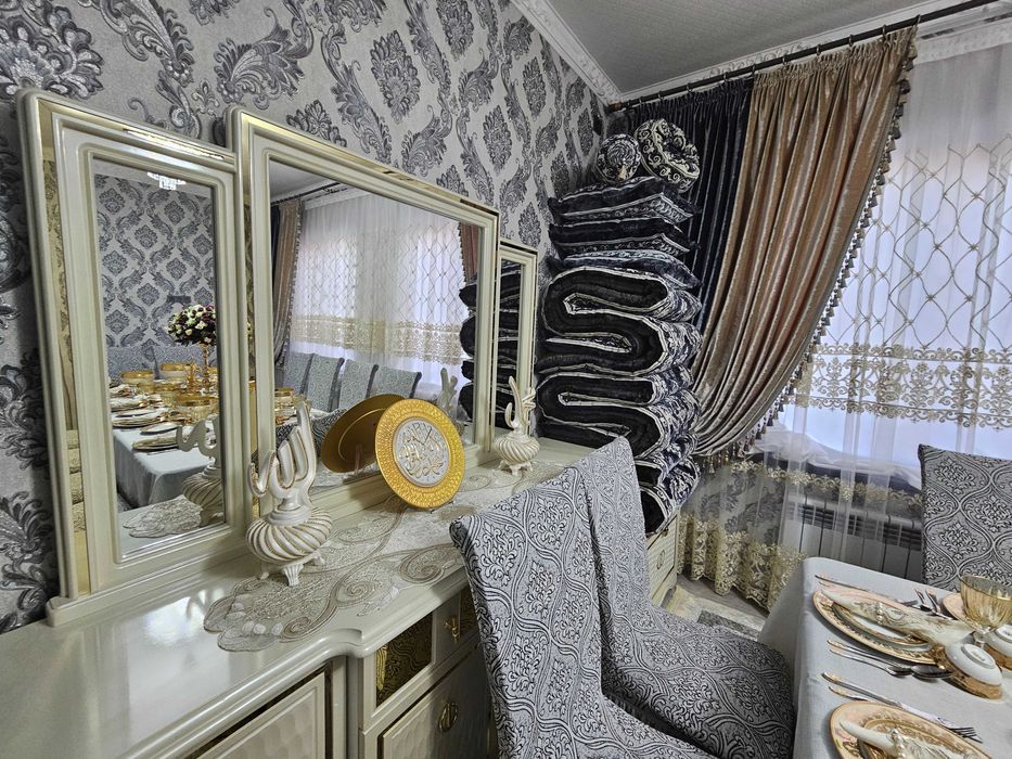 Срочно продам чехлы для стулья серого цвета новые