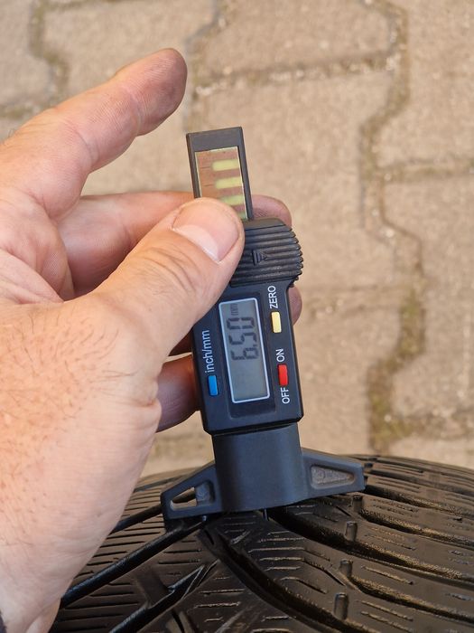 215 55 16 Kleber 2 бр.