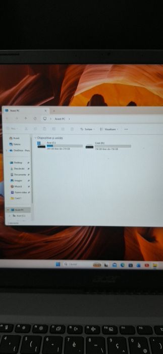 Laptop ca si nou