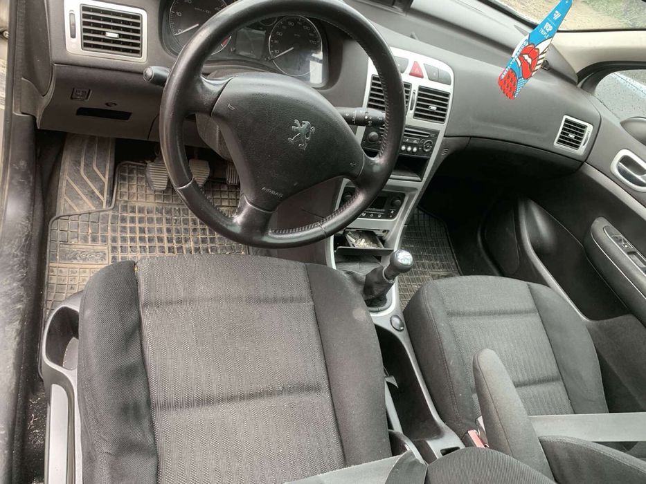 Peugeot 307 sw 1.6 hdi на части