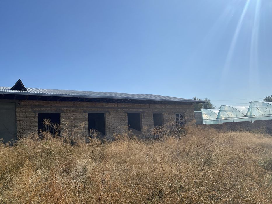 Xasanboyda 6 sotix hovli sotiladi