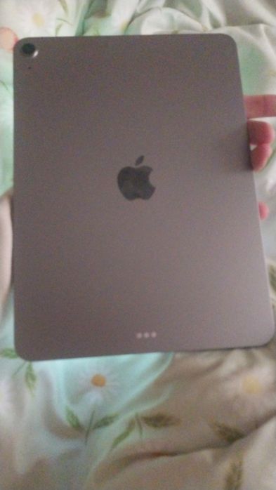 Ipad 11 inc Air 256   M3 chip yangi 15 noyabrda ocholgan