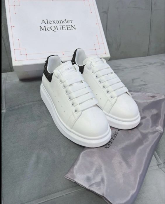 Alexander McQueen - Pietricele Cu factura!