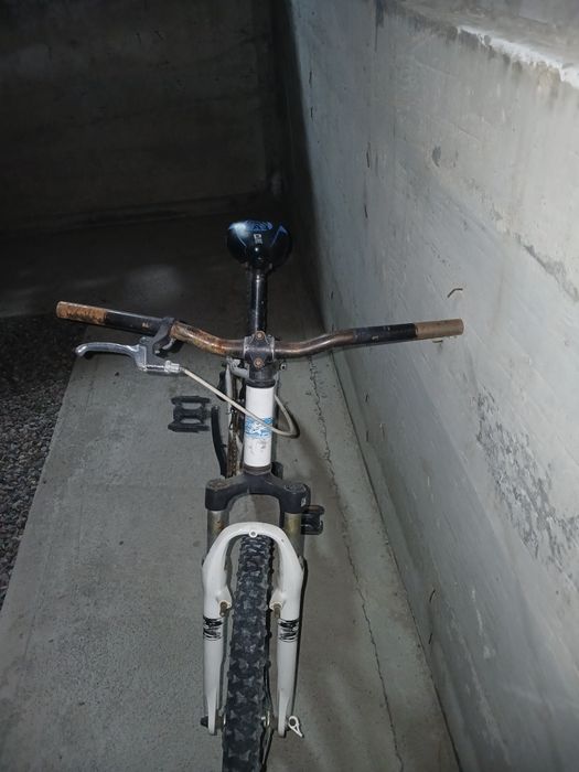 Бу велосипед. Есть минусы.