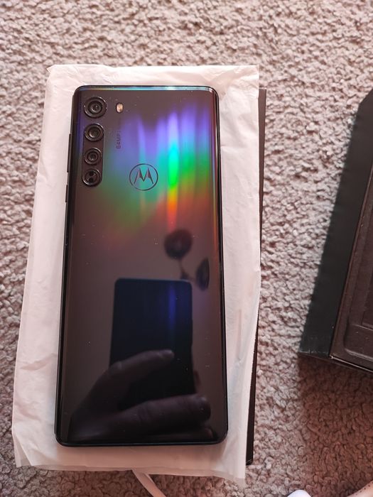 Se vinde telefon Motorola Edge impecabil !