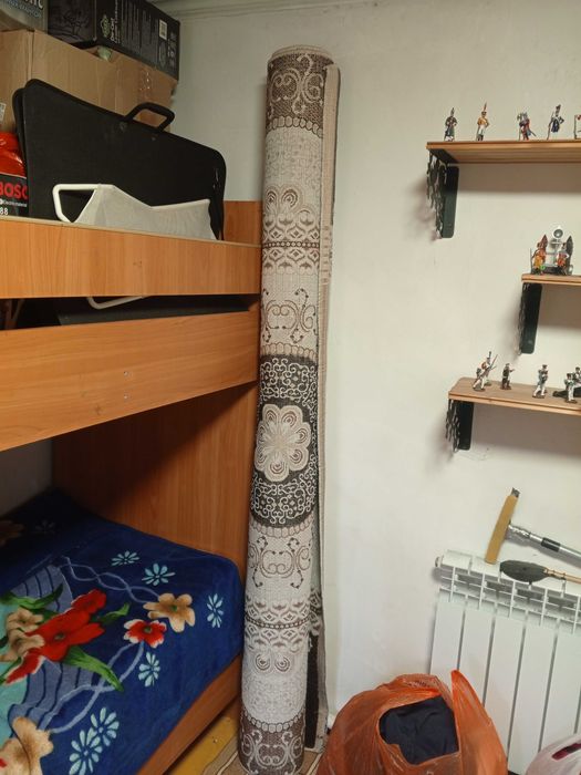 Продам ковер б/у