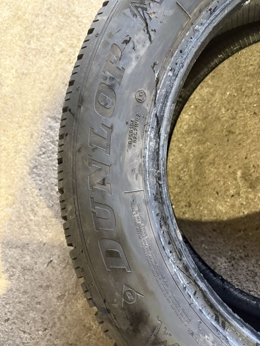 225/60R17 Dunlop iarna