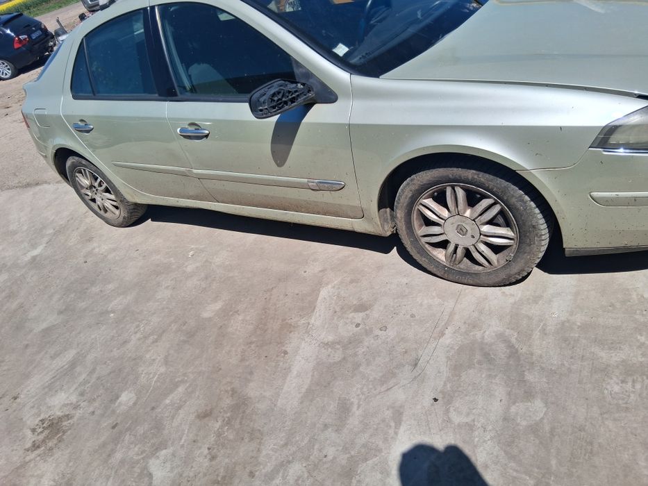 Dezmembrez renault laguna 1.9 dci