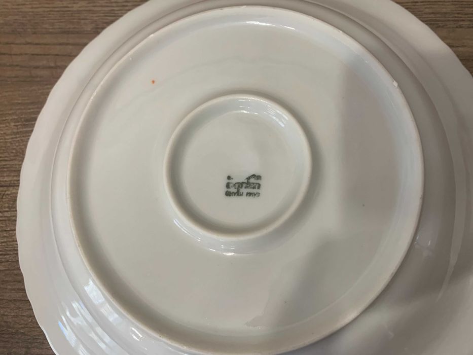 Чинии и плата порцеланови и стъклени от соца