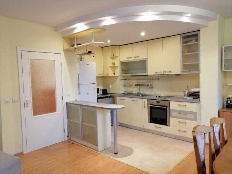 Дава се под наем Тристаен апартамент в Пловдив, Коматевски възел - 90 кв.м за 339.15 € - Снимка #3