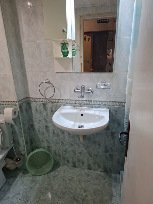 Апартамент до манастира под наем