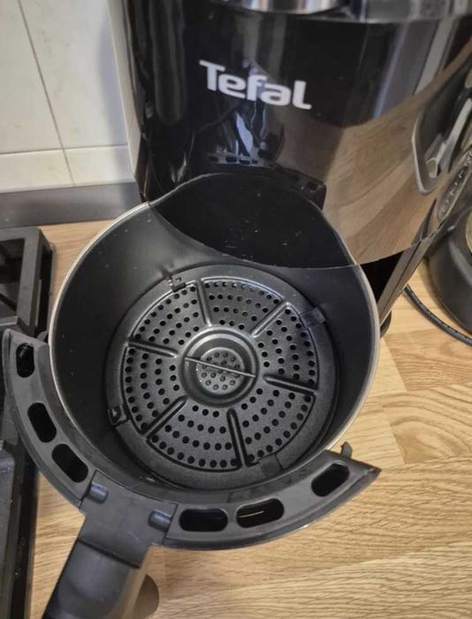 Friteuza cu aer cald Tefal Easy Fry Compact EY101815