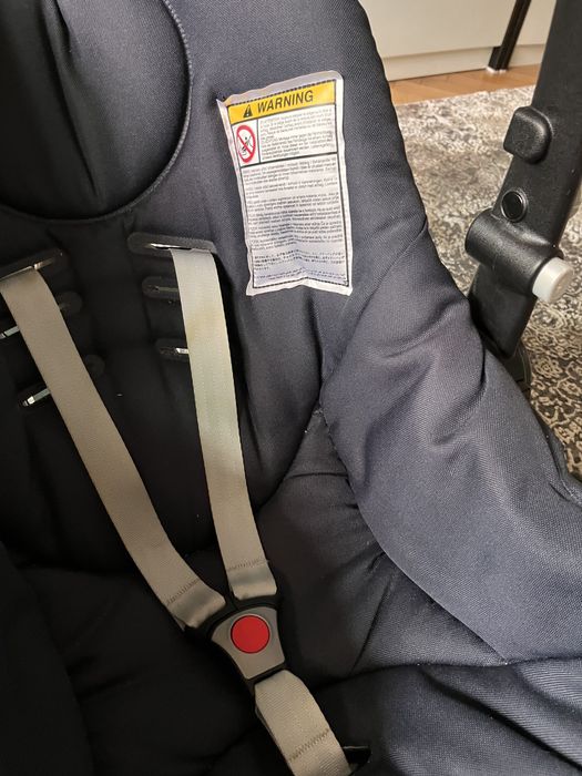 Столче за кола Chico 0-6 месеца