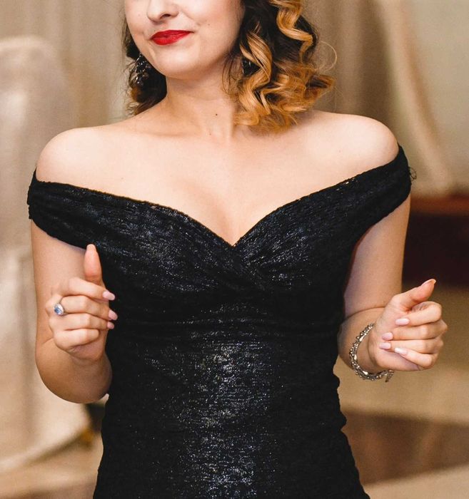 rochie neagra marimea  M / 38