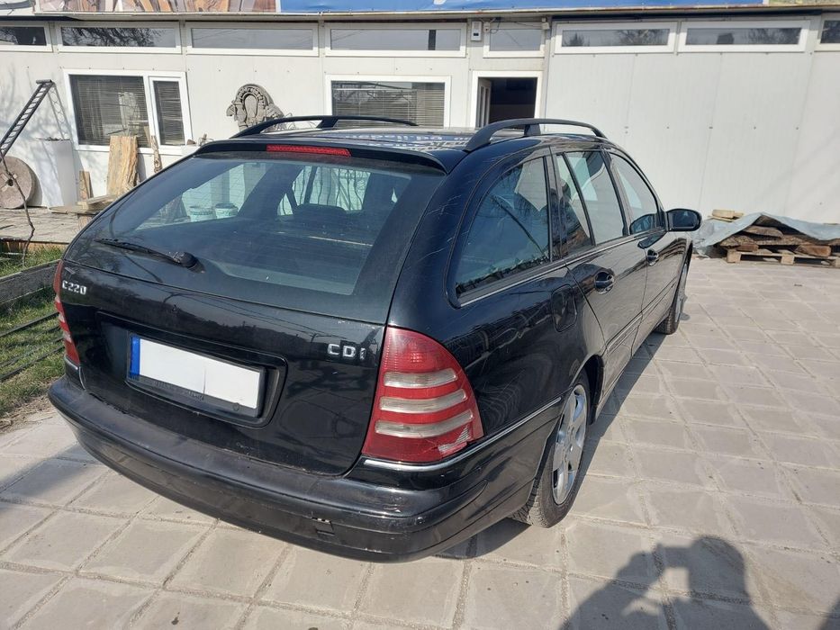 Мерцедес комби  CDI E 220 автоматик дизелов