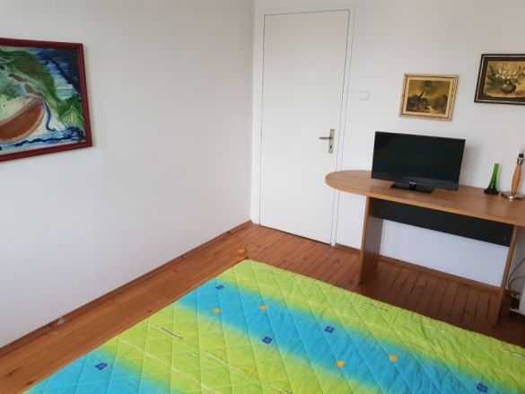 Дава се под наем Тристаен апартамент в Бургас, Възраждане - 106 кв.м за 240 € - Снимка #3