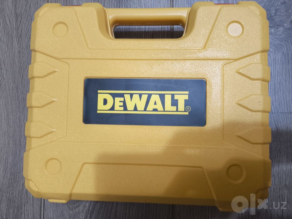 Шуруповёрт DeWALT shurupovert