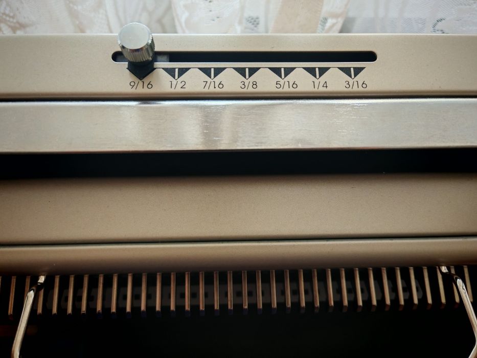 Машина за подвързване