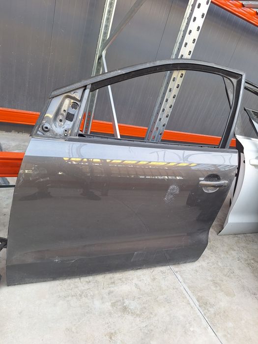 Предна лява врата Vw Polo 6R / Фолксваген Поло 2010г.