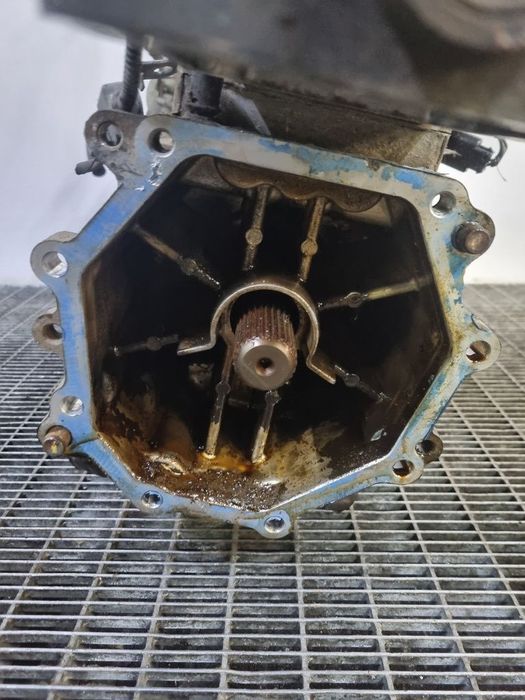 Cutie de viteze Kia Sorento 2.5 Diesel 2006 - 2009 170CP Manuala 5 Trepte D4CB Euro4 ...