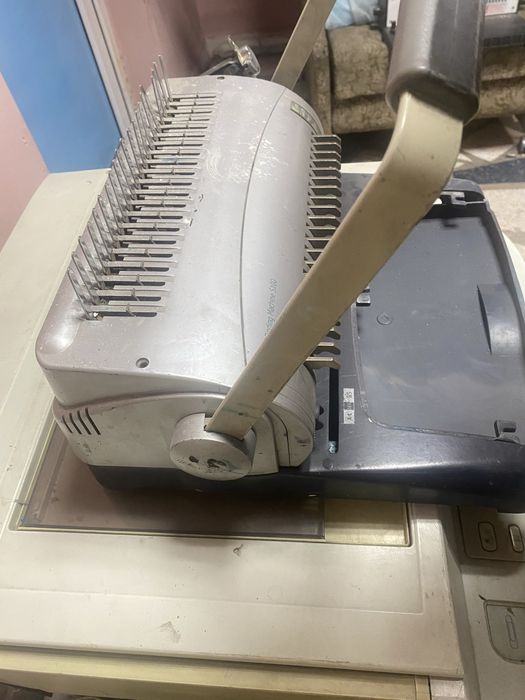 Продам Брошюровщик для пластиковых пружин