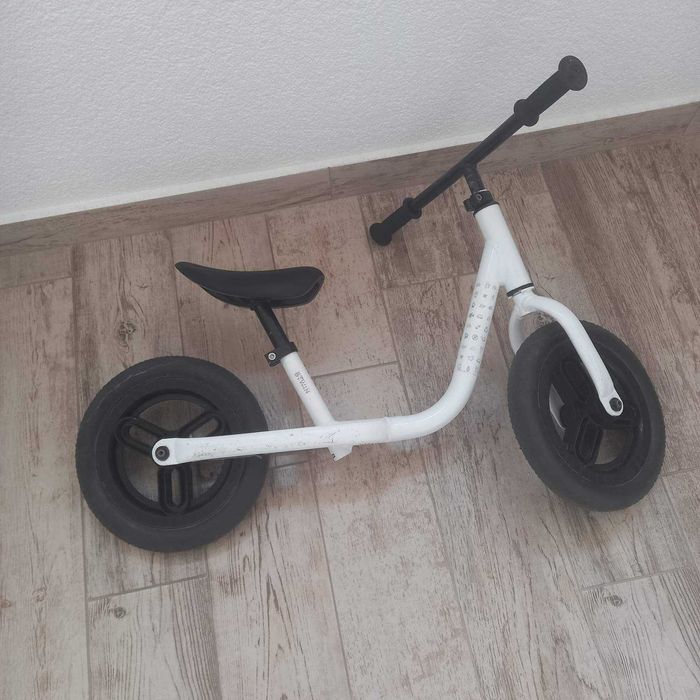 Детски велосипед без педали B TWIN , 10 инча, бяло/ черно