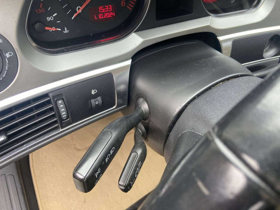 Автомобил Audi A6