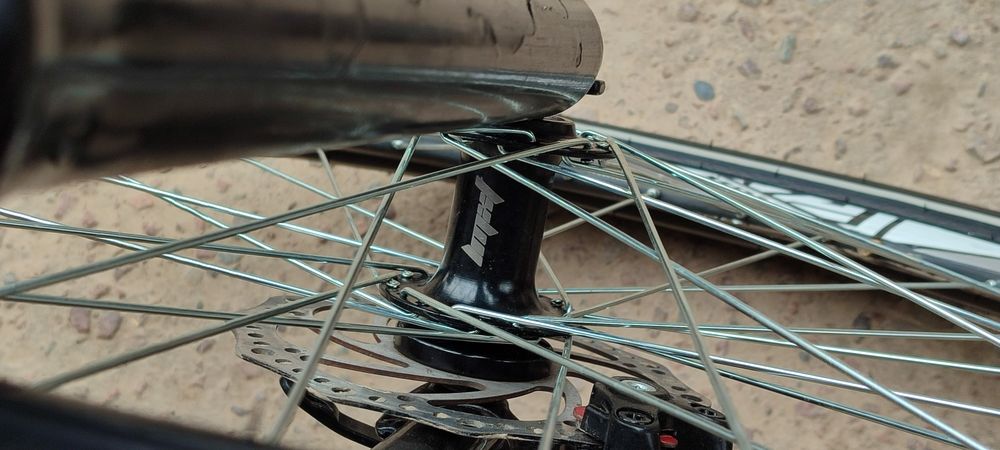 Alyuminiy velosiped sotiladi