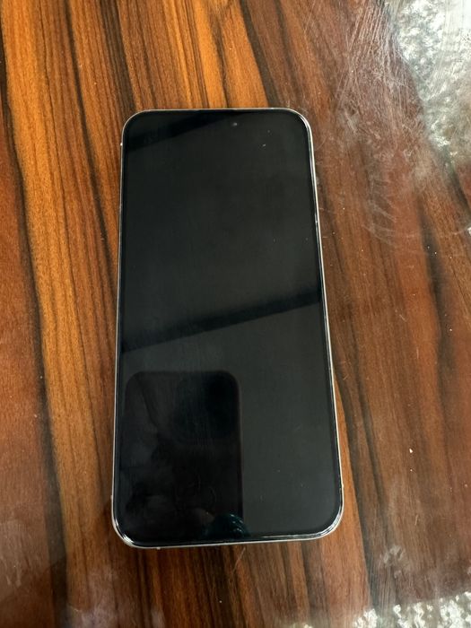 Iphone 15pro max karobka dakument bor holati ideal