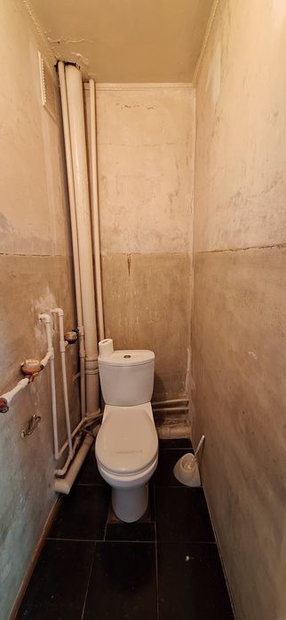 Продам 2хком квартиру район Достык Молл.