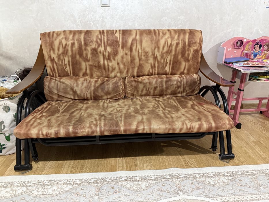 Продается раскладной диван