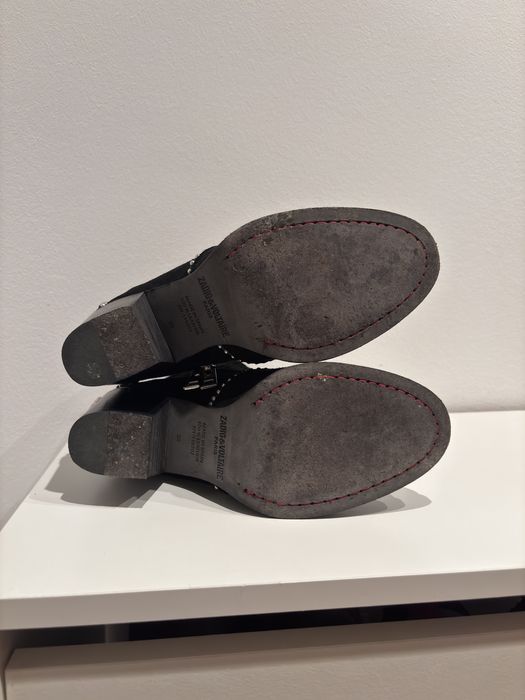 Botine Zadig & Voltaire de piele întoarsă, negre, cu ținte argintii