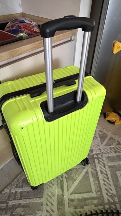 Чемодан большой