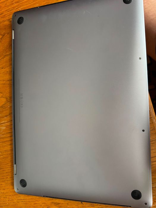 Laptop MacBook Pro 2017 15’,i7,256gb,touchbar