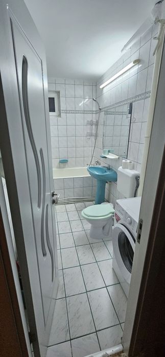 Inchiriez apartament 2 camere central