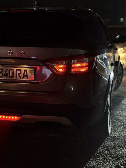 Lada vesta sw cross 1.8l robot