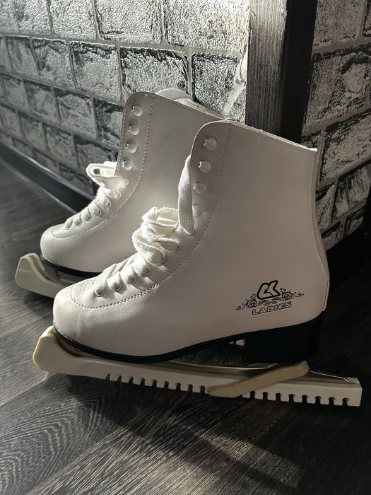 Коньки совершенно новые