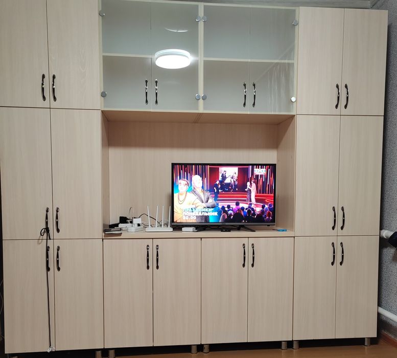 Продаётся большой вместительный шкаф.