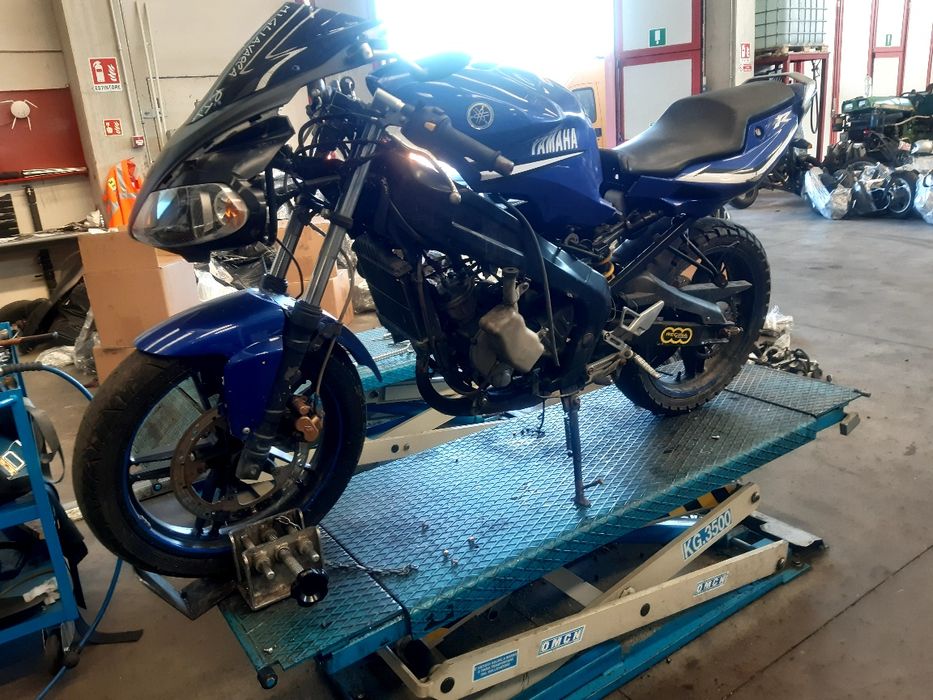 Мотоциклет Ямаха (Yamaha TZR 50)-на части