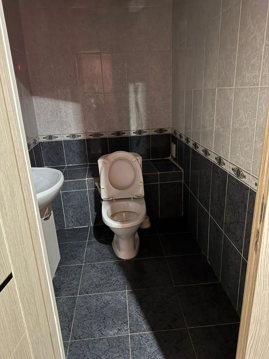 Сдам в ареду комерческий помещение