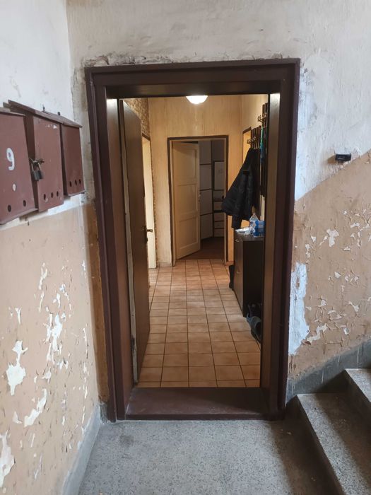 Продава се Тристаен апартамент в Перник, Център - 76 кв.м за 1132 €/кв.м - Снимка #5