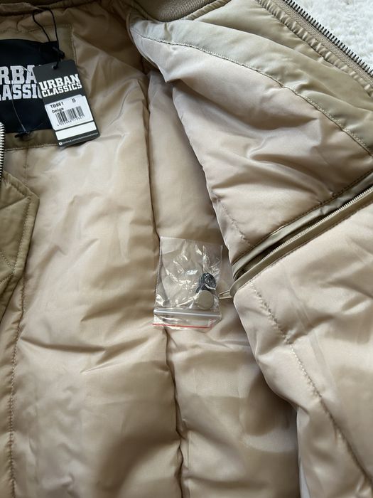 Яке Urban Classics