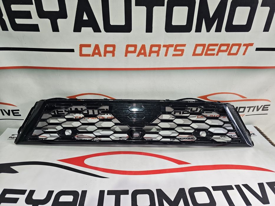 Grila bara fata Mitsubishi Eclipse Cross Facelift dupa 2021 cod 6405A368ZZ