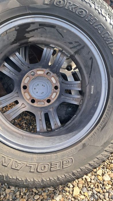 Продам диски с шинами R18