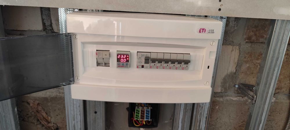 ELECTRICIAN NON STOP 24/7 Târgoviște & Împrejurimi-Ajung max. 60min